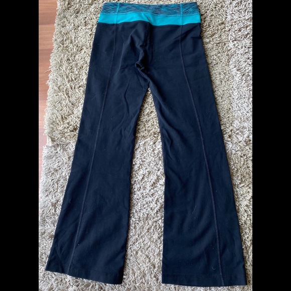 lululemon athletica Pants - Lululemon Black Groove Yoga Pants size 4